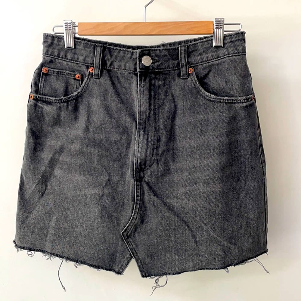 Zara raw edge mini denim skirt